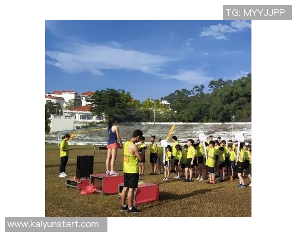 布朗回顾训练营经历称今年体能对抗挑战最为艰难