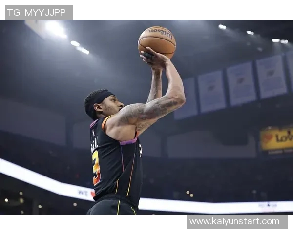 比尔复出状态仍需调整8投仅3中贡献9分1板2助助力球队